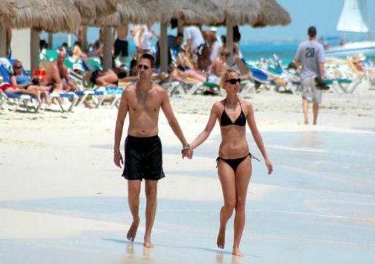 28. ¿De dónde vinieron los primeros turistas europeos